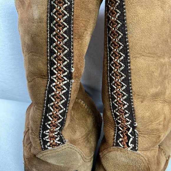 UGG Classic Tall Embroidered Chestnut Boots SZ 9(?)  Boho Festival Hippie Y2K - Picture 3 of 11